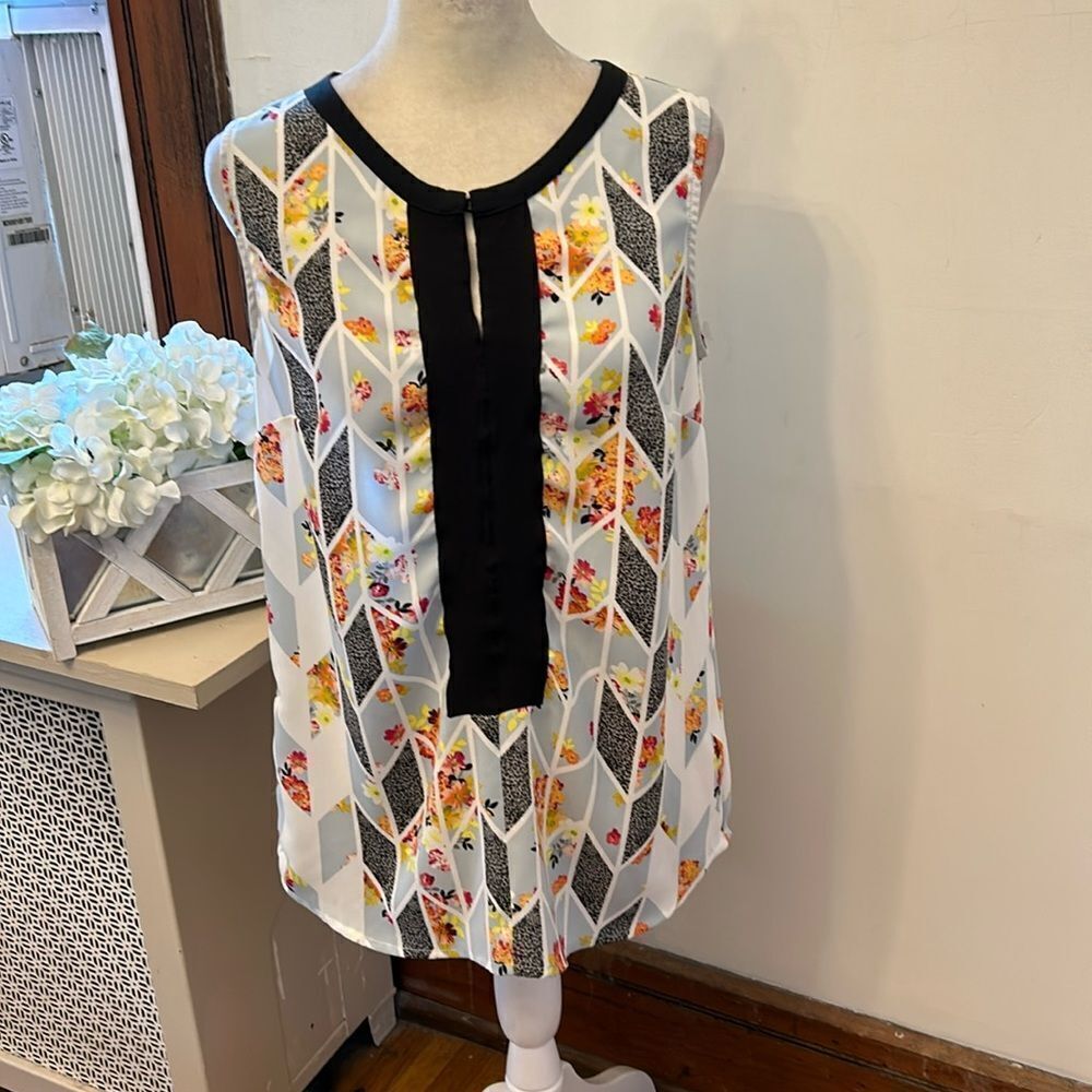 Cabi blue black floral sleeveless blouse Size XS EUC